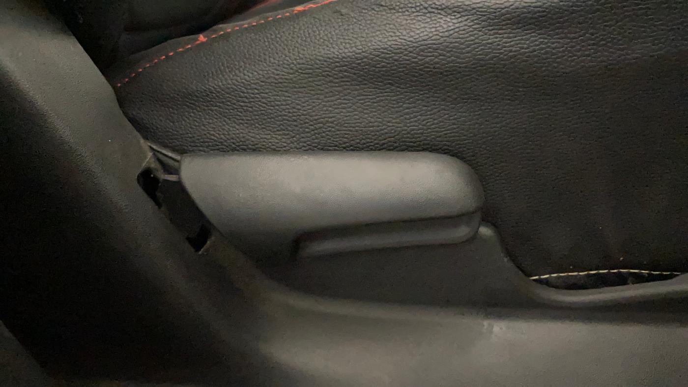 2021 Maruti Vitara Brezza VXI, Petrol, Manual, 52,709 km, Driver Side Adjustment Panel