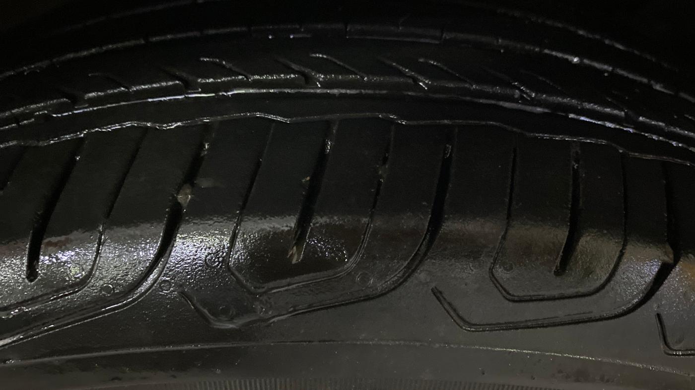 2019 Ford Ecosport TITANIUM 1.5L DIESEL, Diesel, Manual, 1,45,483 km, Right Front Tyre Tread