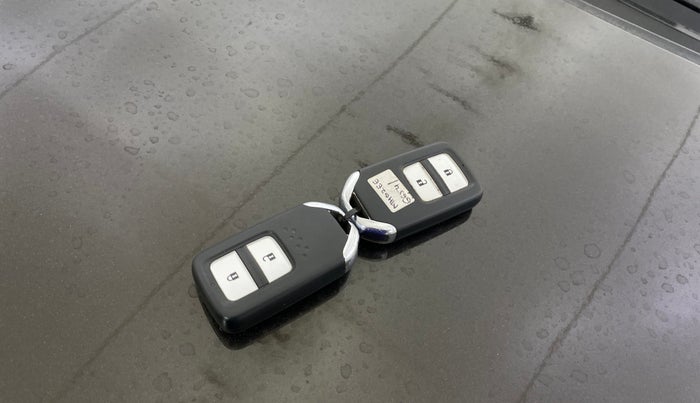 2016 Honda BR-V 1.5L I-VTEC V CVT, Petrol, Automatic, 81,722 km, Key Close Up