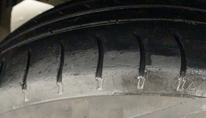 2014 Toyota Etios CROSS 1.2 G, Petrol, Manual, 47,055 km, Left Front Tyre Tread