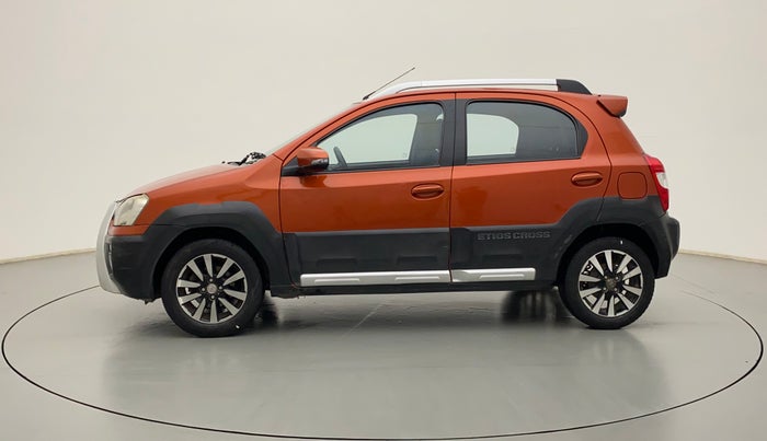 2014 Toyota Etios CROSS 1.2 G, Petrol, Manual, 47,055 km, Left Side