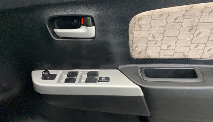 2015 Maruti Wagon R 1.0 VXI, Petrol, Manual, 27,699 km, Driver Side Door Panels Control