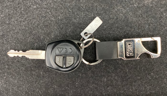 2018 Maruti Swift VXI, Petrol, Manual, 44,590 km, Key Close Up