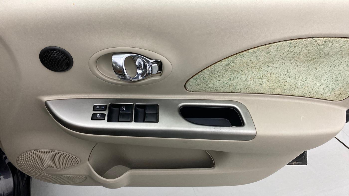 2014 Nissan Micra XV CVT, Petrol, Automatic, 96,434 km, Driver Side Door Panels Control