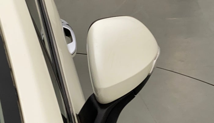 2018 Mahindra MARAZZO M8 7 STR, Diesel, Manual, 75,436 km, Left rear-view mirror - Folding motor not working