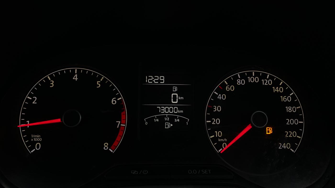 2016 Volkswagen Polo COMFORTLINE 1.2L, Petrol, Manual, 72,996 km, Odometer Image
