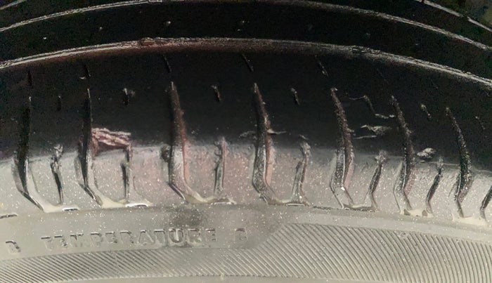 2018 Maruti Dzire VXI AMT, Petrol, Automatic, 41,032 km, Left Rear Tyre Tread