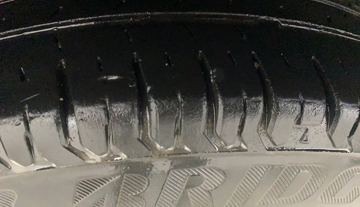 2018 Maruti Dzire VXI AMT, Petrol, Automatic, 41,032 km, Right Rear Tyre Tread