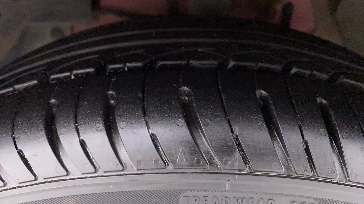 2014 Tata Bolt XT REVOTRON, Petrol, Manual, 61,779 km, Left Front Tyre Tread