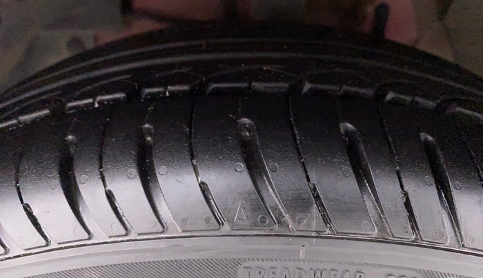 2014 Tata Bolt XT REVOTRON, Petrol, Manual, 61,779 km, Left Front Tyre Tread