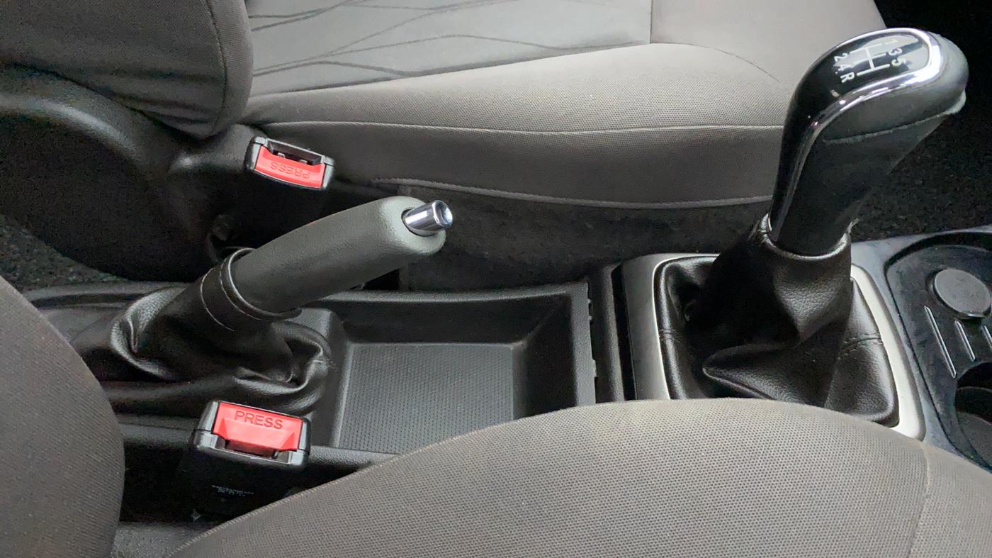 2014 Tata Bolt XT REVOTRON, Petrol, Manual, 61,779 km, Gear Lever