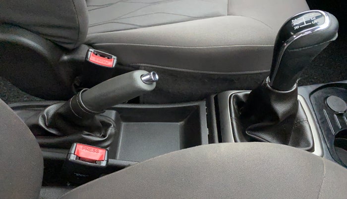 2014 Tata Bolt XT REVOTRON, Petrol, Manual, 61,779 km, Gear Lever