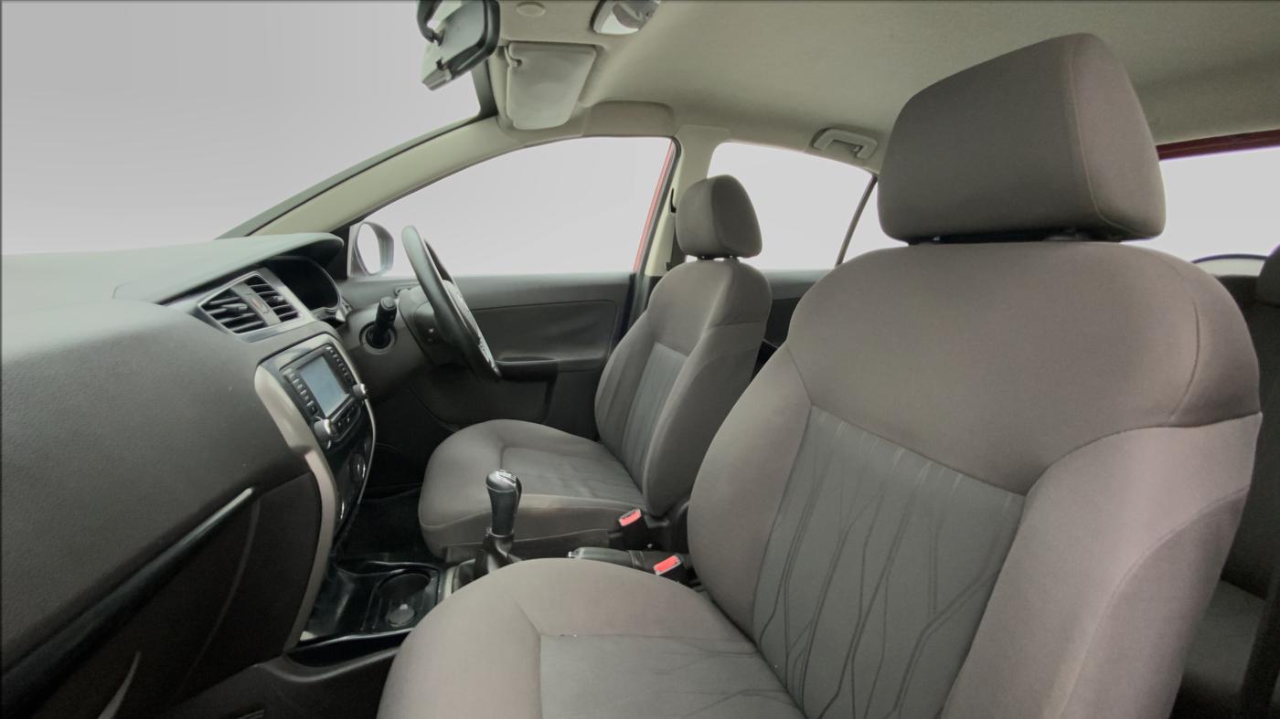2014 Tata Bolt XT REVOTRON, Petrol, Manual, 61,779 km, Right Side Front Door Cabin