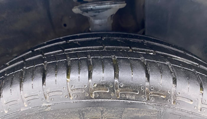 2020 Maruti New Wagon-R VXI 1.0 AMT, Petrol, Automatic, 28,114 km, Right Front Tyre Tread