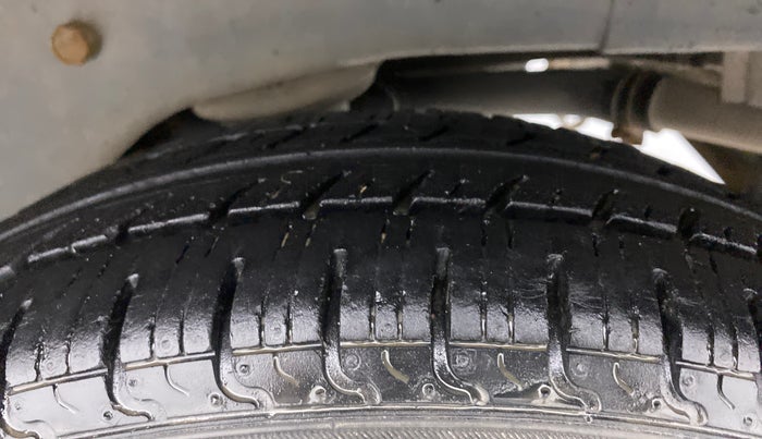 2011 Maruti A Star VXI (ABS) AT, Petrol, Automatic, 65,985 km, Left Rear Tyre Tread