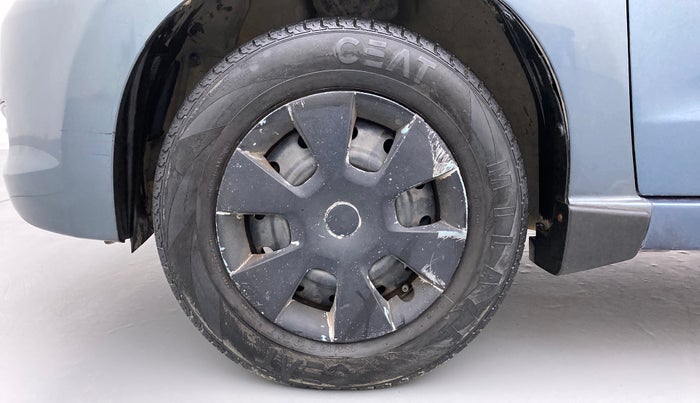 2011 Maruti A Star VXI (ABS) AT, Petrol, Automatic, 65,985 km, Left Front Wheel