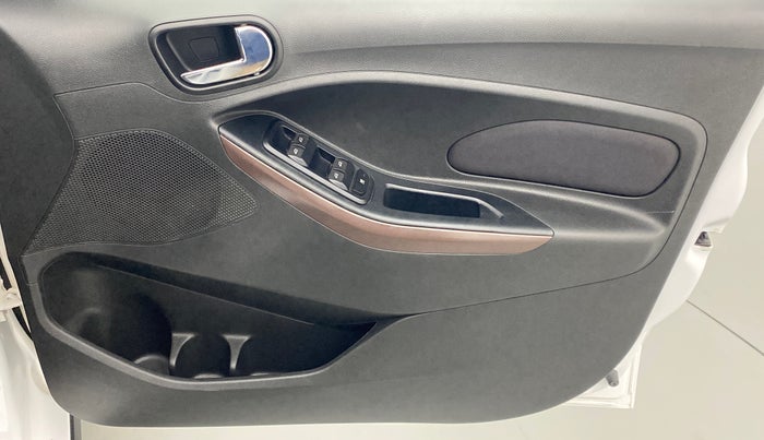 2019 Ford FREESTYLE TITANIUM 1.2 TI-VCT MT, Petrol, Manual, 33,538 km, Driver Side Door Panels Control