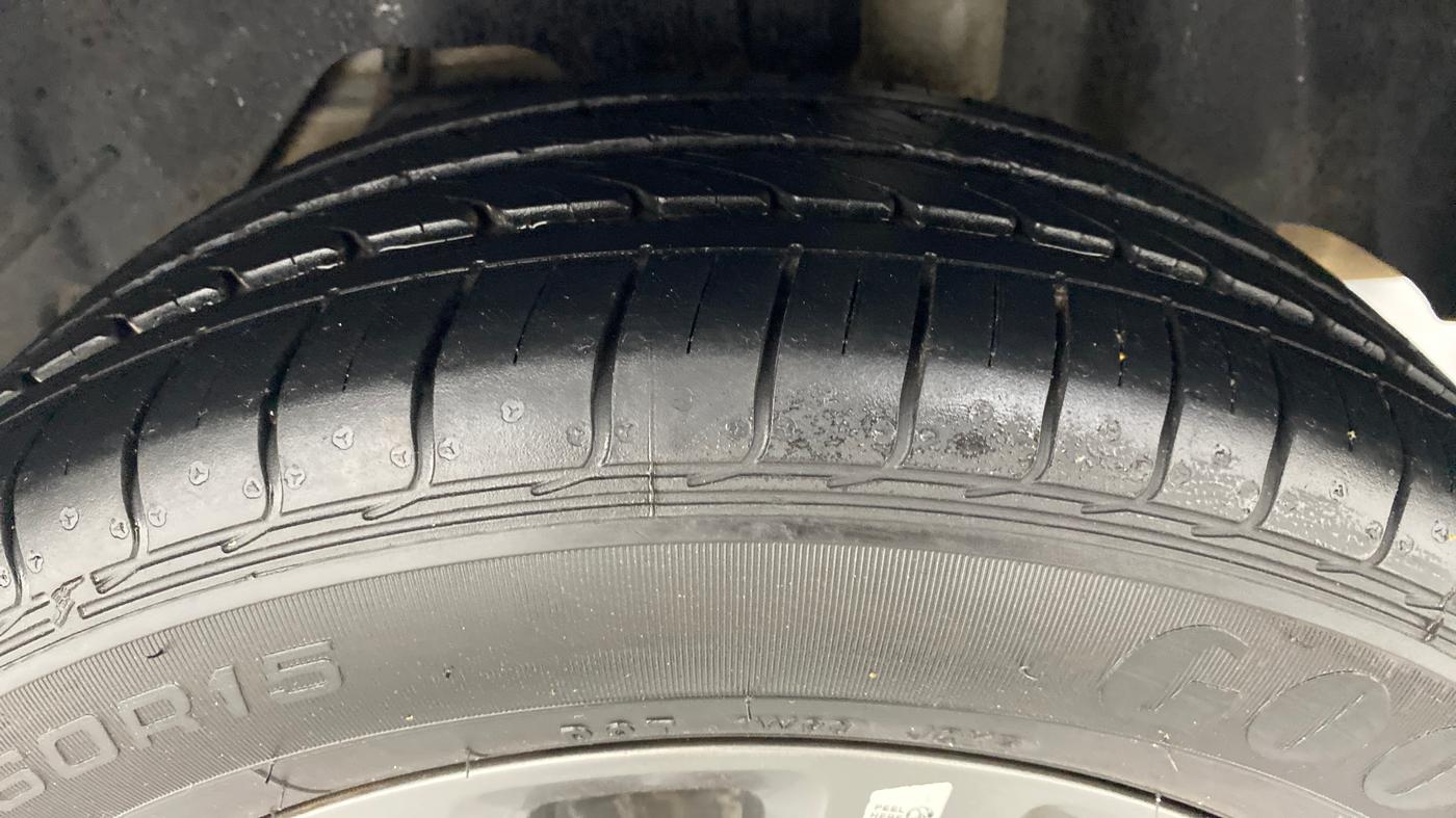 2019 Ford FREESTYLE TITANIUM 1.2 TI-VCT MT, Petrol, Manual, 33,538 km, Left Rear Tyre Tread