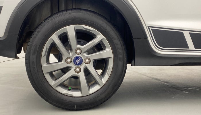 2019 Ford FREESTYLE TITANIUM 1.2 TI-VCT MT, Petrol, Manual, 33,538 km, Right Rear Wheel