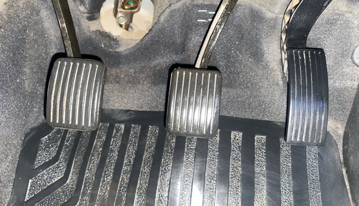 2016 Hyundai Xcent SX 1.2 (O), Petrol, Manual, 61,053 km, Pedals