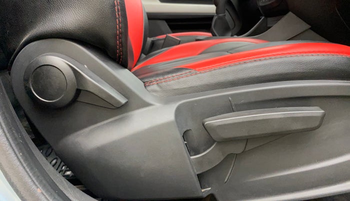 2022 Tata PUNCH ACCOMPLISHED MT, Petrol, Manual, 34,171 km, Driver Side Adjustment Panel