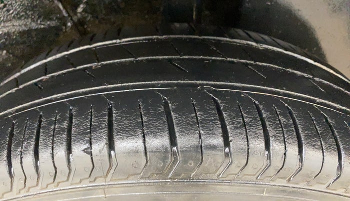 2022 Tata PUNCH ACCOMPLISHED MT, Petrol, Manual, 34,171 km, Left Rear Tyre Tread