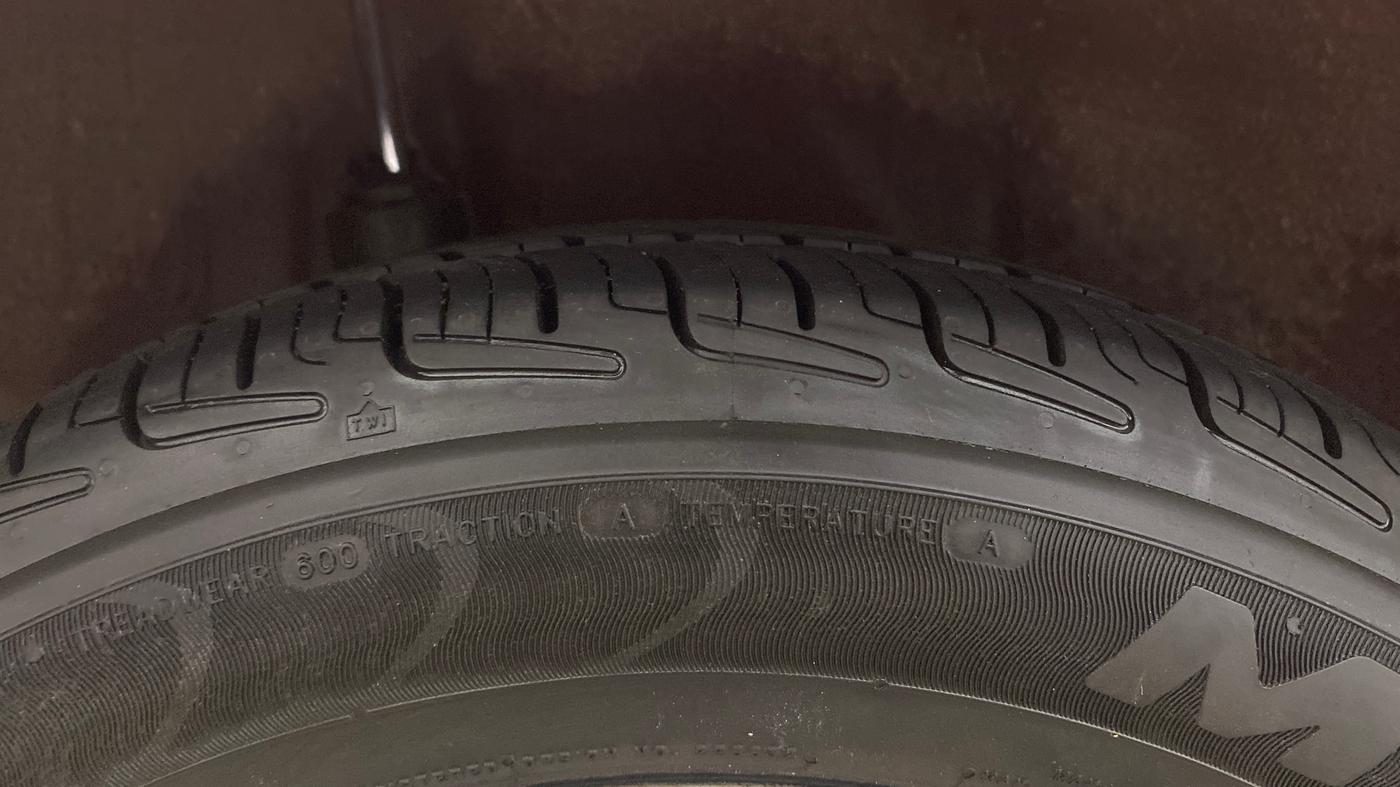 2013 Honda Brio S MT, Petrol, Manual, 58,114 km, Right Rear Tyre Tread