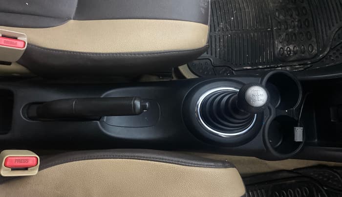 2013 Honda Brio S MT, Petrol, Manual, 58,114 km, Gear Lever