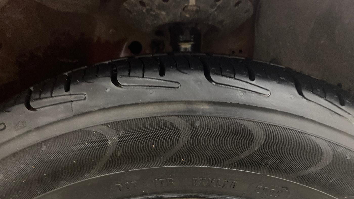 2013 Honda Brio S MT, Petrol, Manual, 58,114 km, Right Front Tyre Tread