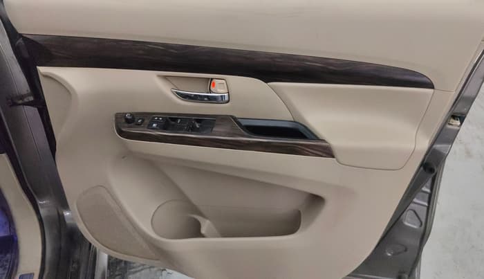 2021 Maruti Ertiga VXI CNG, CNG, Manual, 1,34,217 km, Driver Side Door Panels Control