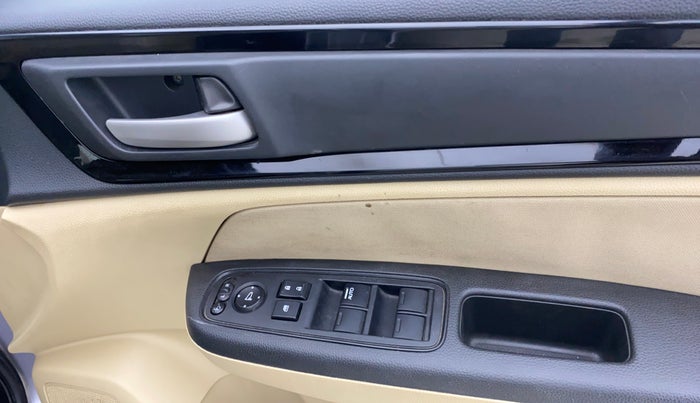 2019 Honda Amaze 1.2L I-VTEC S CVT, Petrol, Automatic, 19,689 km, Driver Side Door Panels Control