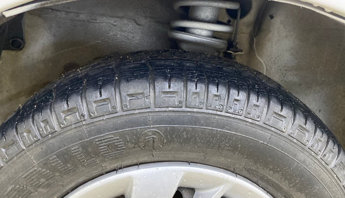 2017 Maruti Alto 800 LXI, Petrol, Manual, 25,052 km, Left Front Tyre Tread