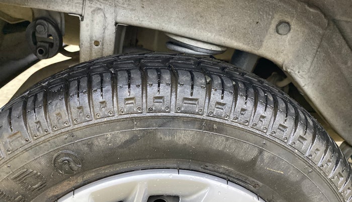 2017 Maruti Alto 800 LXI, Petrol, Manual, 25,052 km, Right Rear Tyre Tread