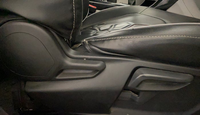 2020 Tata NEXON XZ PLUS PETROL, Petrol, Manual, 51,353 km, Driver Side Adjustment Panel