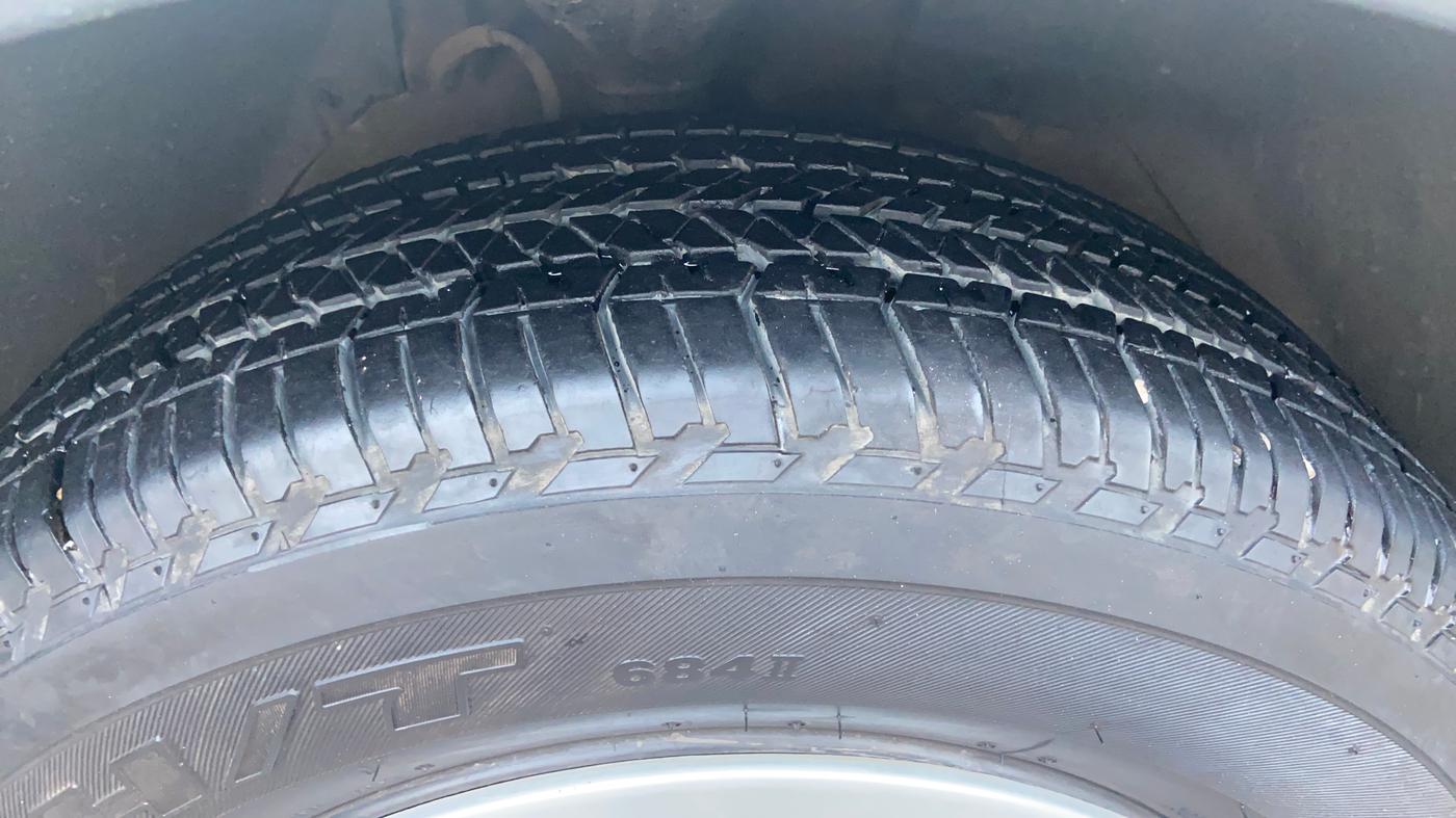 2015 Mahindra XUV500 W6, Diesel, Manual, 76,338 km, Right Front Tyre Tread
