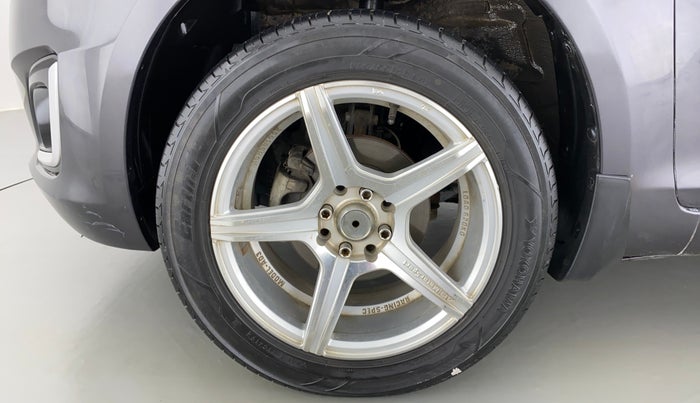 2017 Maruti Swift VDI, Diesel, Manual, 42,055 km, Left Front Wheel