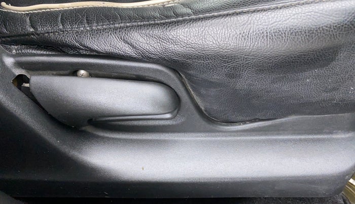 2017 Maruti Swift VDI, Diesel, Manual, 42,055 km, Driver Side Adjustment Panel