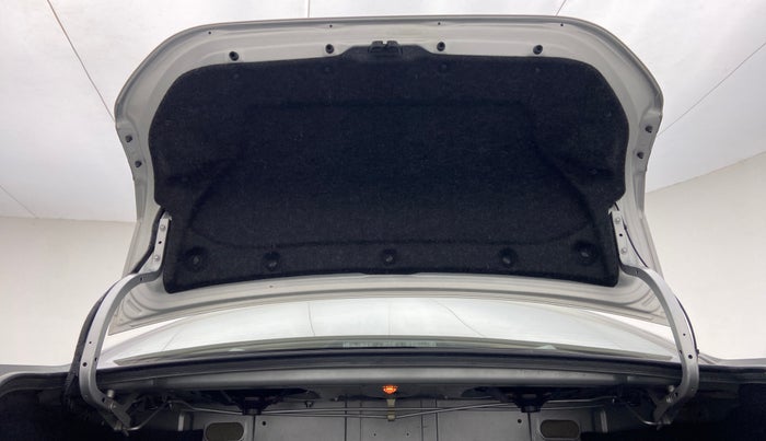 2019 Toyota Corolla Altis GL PETROL, Petrol, Manual, 55,896 km, Boot Door Open