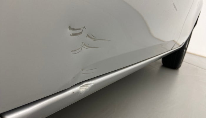 2019 Toyota Corolla Altis GL PETROL, Petrol, Manual, 55,896 km, Left running board - Slightly dented