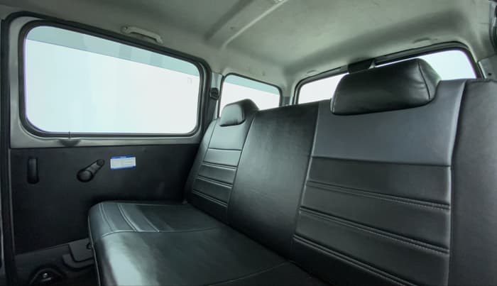 2020 Maruti Eeco 5 STR WITH A/C+HTR, Petrol, Manual, 57,216 km, Right Side Rear Door Cabin