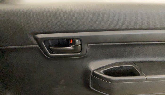 2021 Maruti S PRESSO VXI CNG, CNG, Manual, 19,798 km, Driver Side Door Panels Control