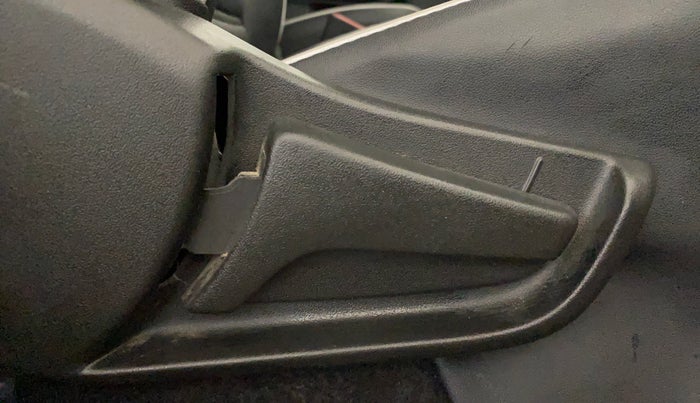 2021 Maruti S PRESSO VXI CNG, CNG, Manual, 19,798 km, Driver Side Adjustment Panel