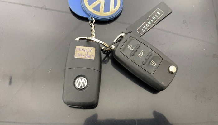 2013 Volkswagen Vento HIGHLINE 1.6 MPI, Petrol, Manual, 18,870 km, Key Close Up