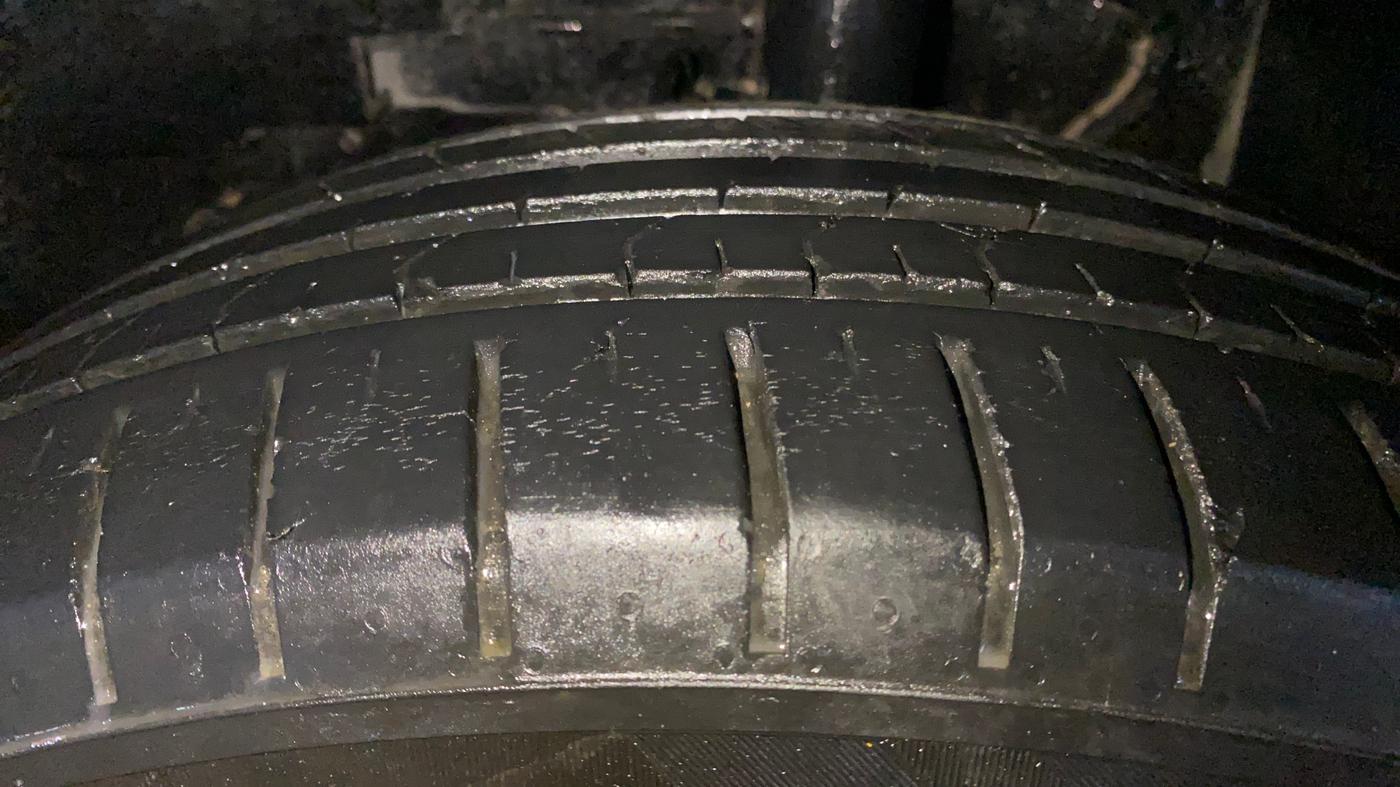 2018 Tata NEXON XZ PETROL, Petrol, Manual, 78,270 km, Left Front Tyre Tread