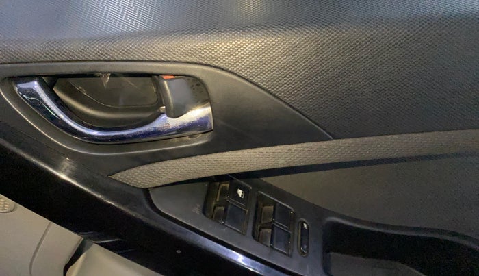 2018 Tata NEXON XZ PETROL, Petrol, Manual, 78,270 km, Driver Side Door Panels Control