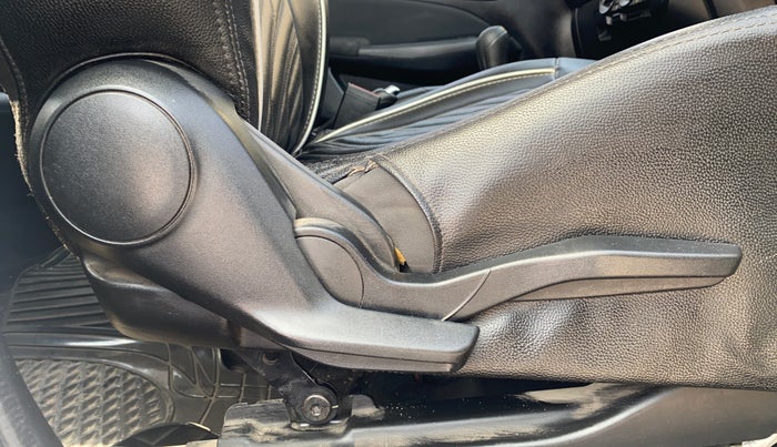 2019 Maruti Swift VXI, Petrol, Manual, 70,199 km, Driver Side Adjustment Panel