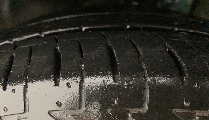 2020 Maruti IGNIS ZETA 1.2 AMT, Petrol, Automatic, 16,569 km, Left Front Tyre Tread