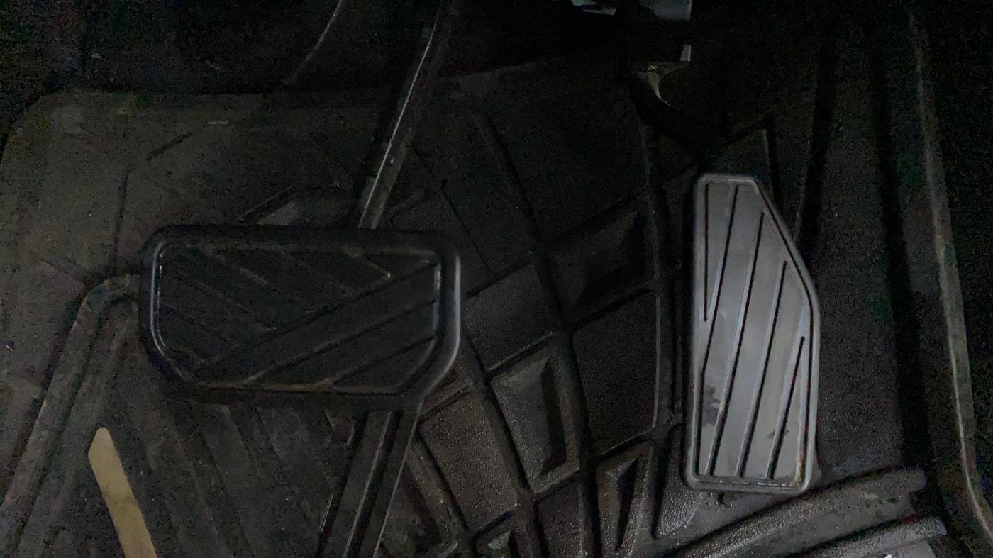 2020 Maruti IGNIS ZETA 1.2 AMT, Petrol, Automatic, 16,569 km, Pedals