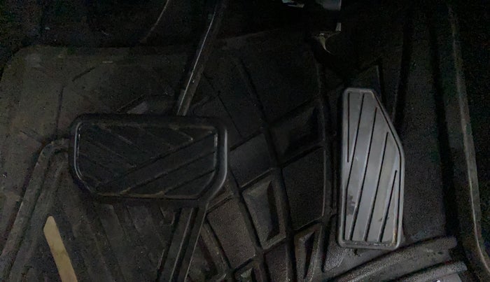 2020 Maruti IGNIS ZETA 1.2 AMT, Petrol, Automatic, 16,569 km, Pedals