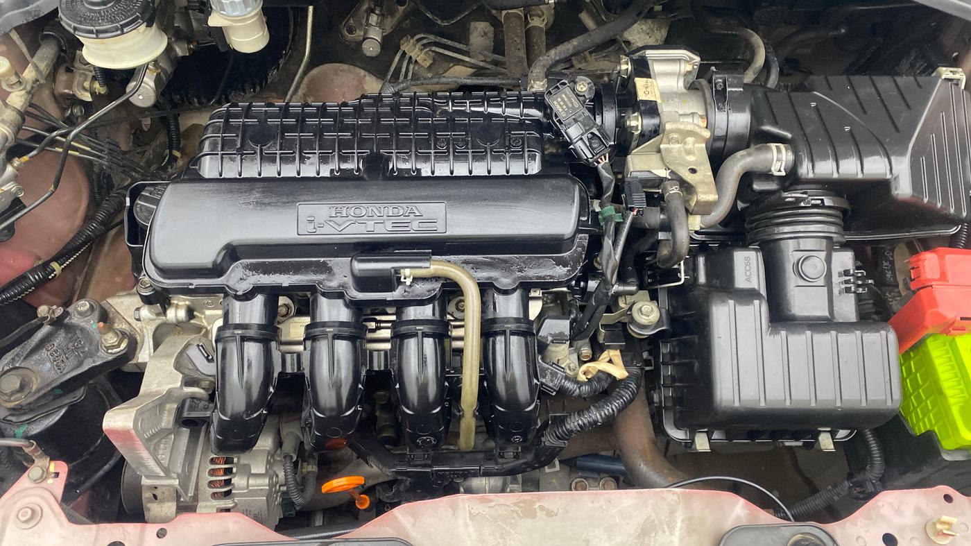 2013 Honda Brio S MT, Petrol, Manual, 1,10,987 km, Engine View